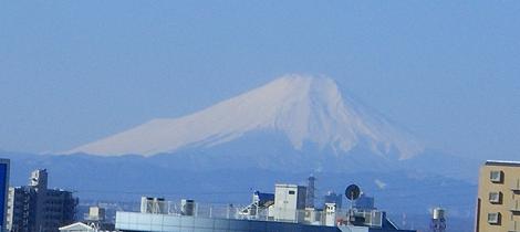 大宮駅付近からの富士山