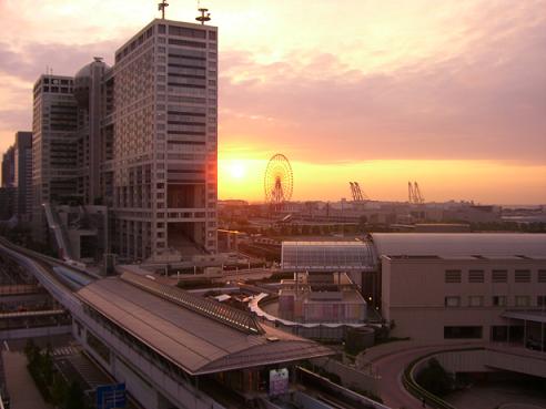 台場のホテルから見た夜明け